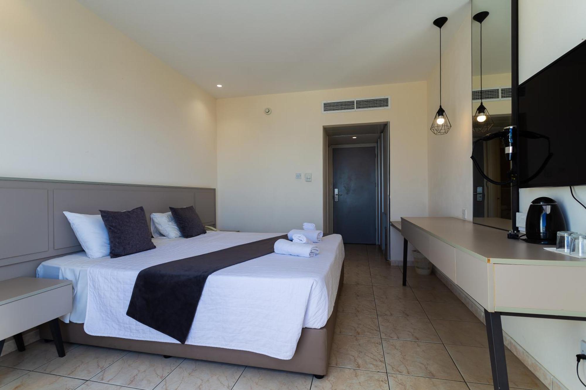 Piere - Anne Beach Hotel Ayía Nápa Extérieur photo